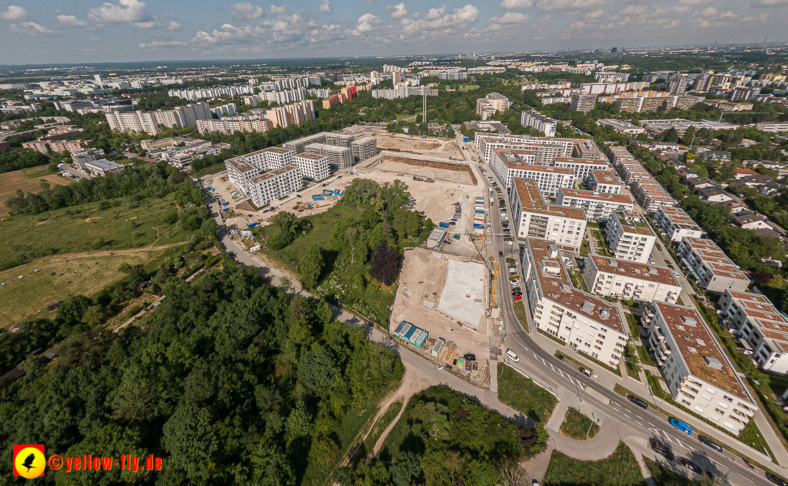 07.06.2023 - Aktuelle Luftbilder aus dem Alexisquartier und Pandion Verde in Neuperlach in München